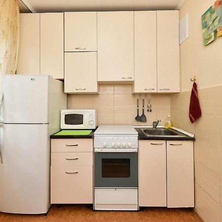 Апартаменты 11-Й Микрорайон, 4 Almaty Exterior photo